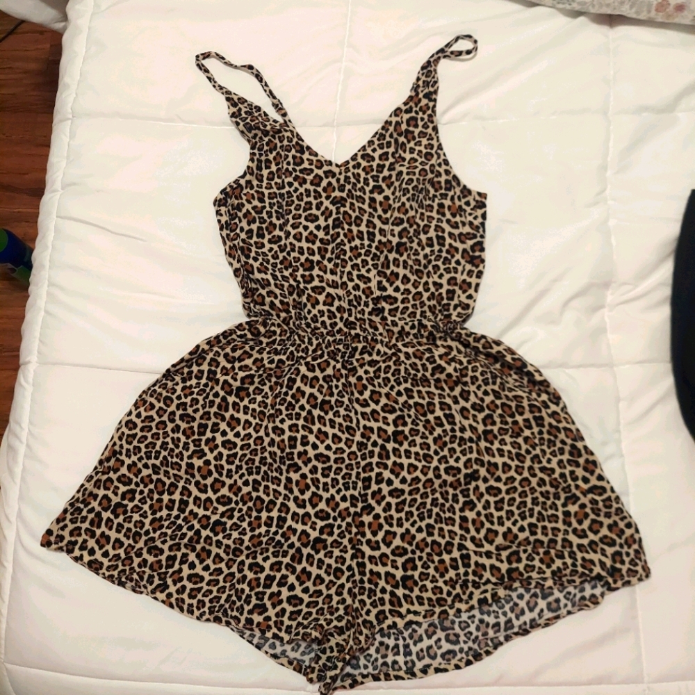 Leopard romper